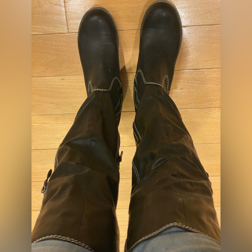 Black Knee-High Women's Boot with white stitching. - Picture 3 of 4